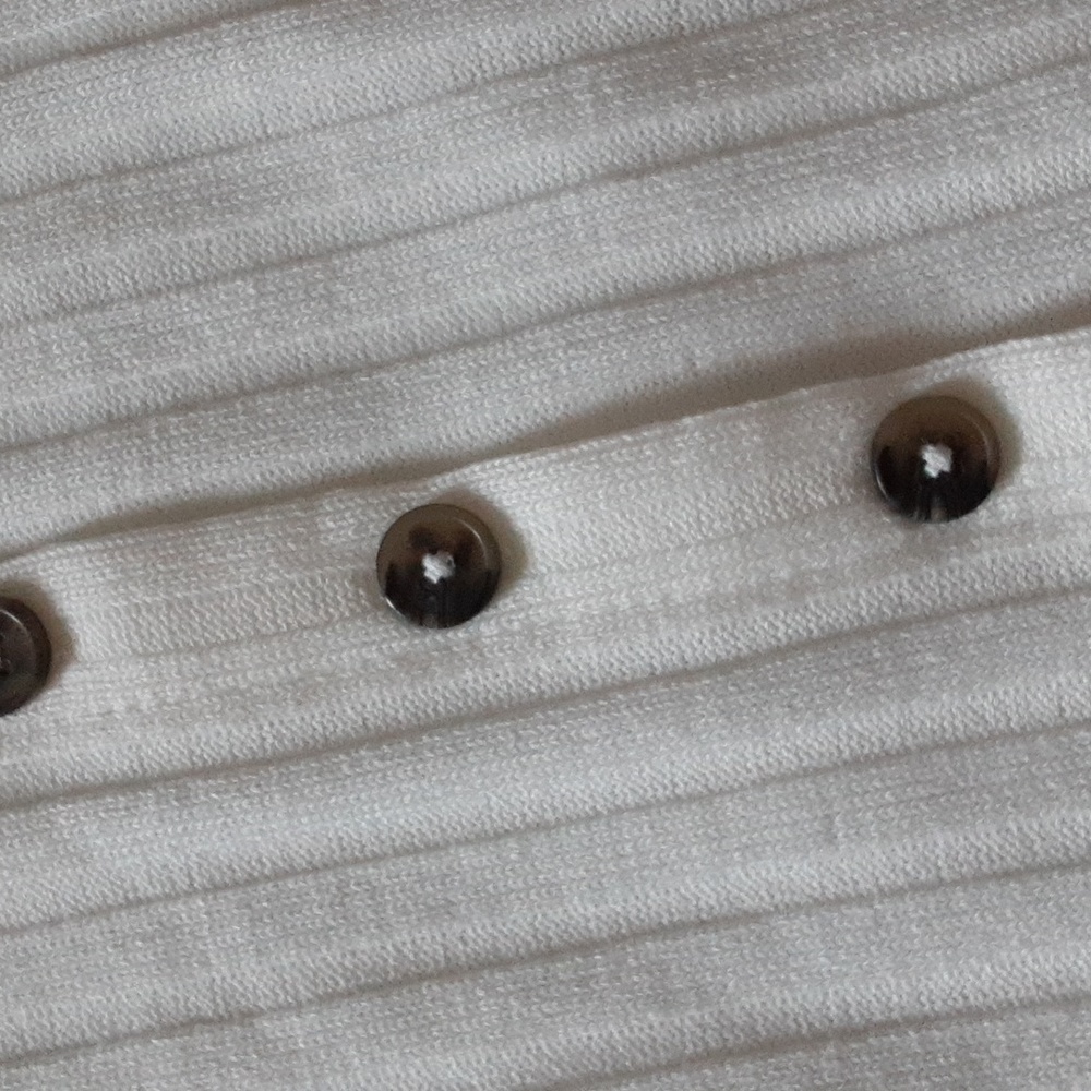 H&M Button Front Tank Top - Picture 3 of 4